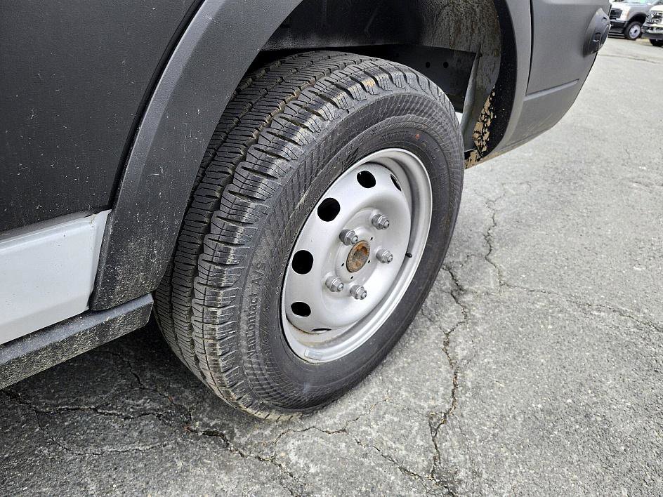 New 2024 Ford Transit 250 148 Medium Roof w/ Load Area Protection Package image 19