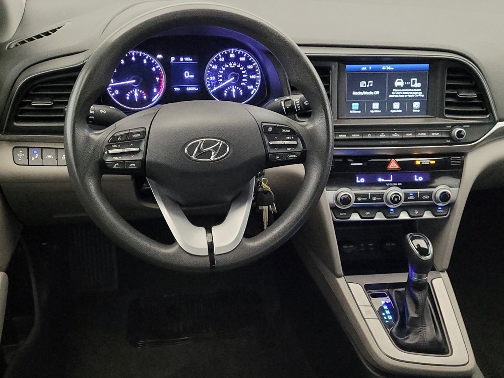 Used 2020 Hyundai Elantra SEL FWD image 22