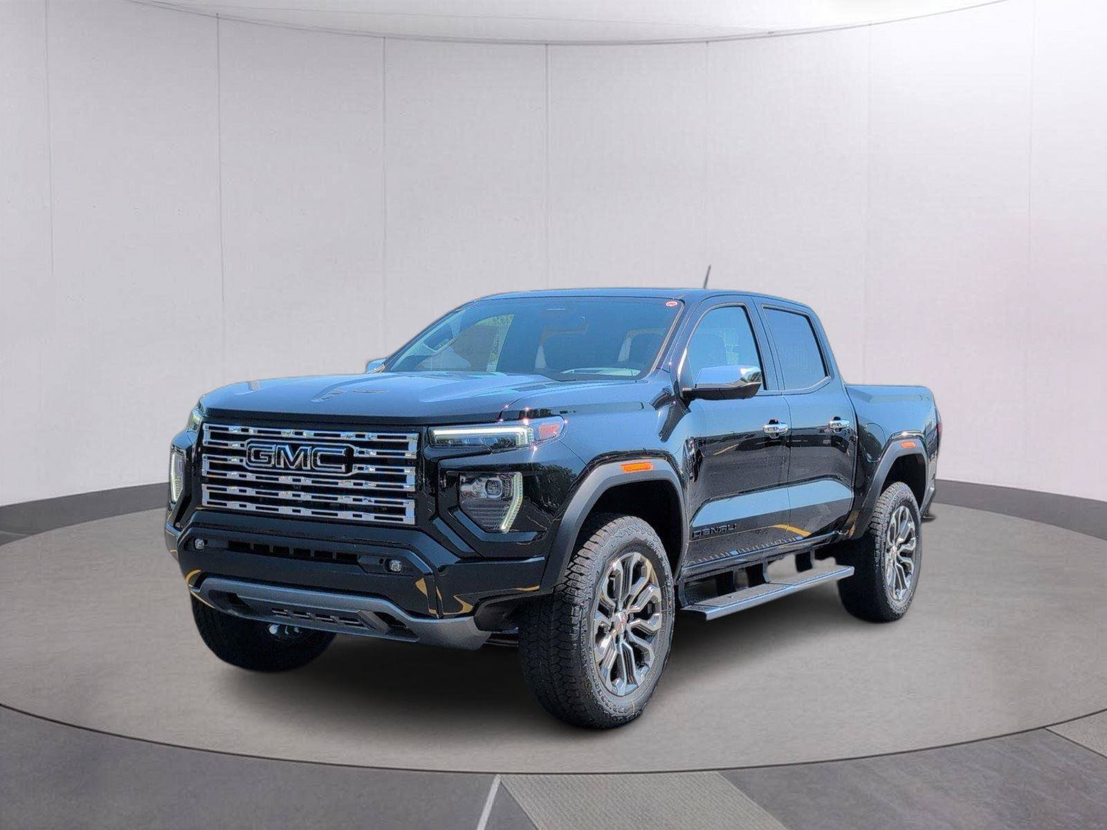 New 2026 GMC Canyon Denali w/ LPO, Black Badging Package AWD/4WD image 46