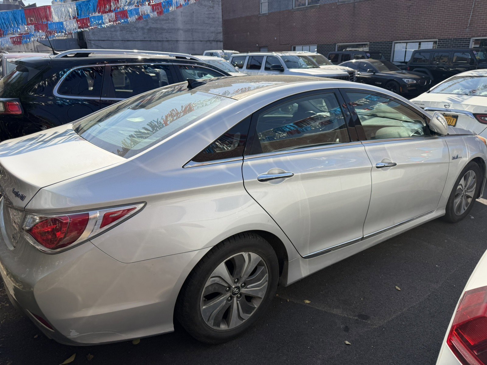 Used 2014 Hyundai Sonata Limited w/ Panoramic Sunroof Package 02 FWD image 3