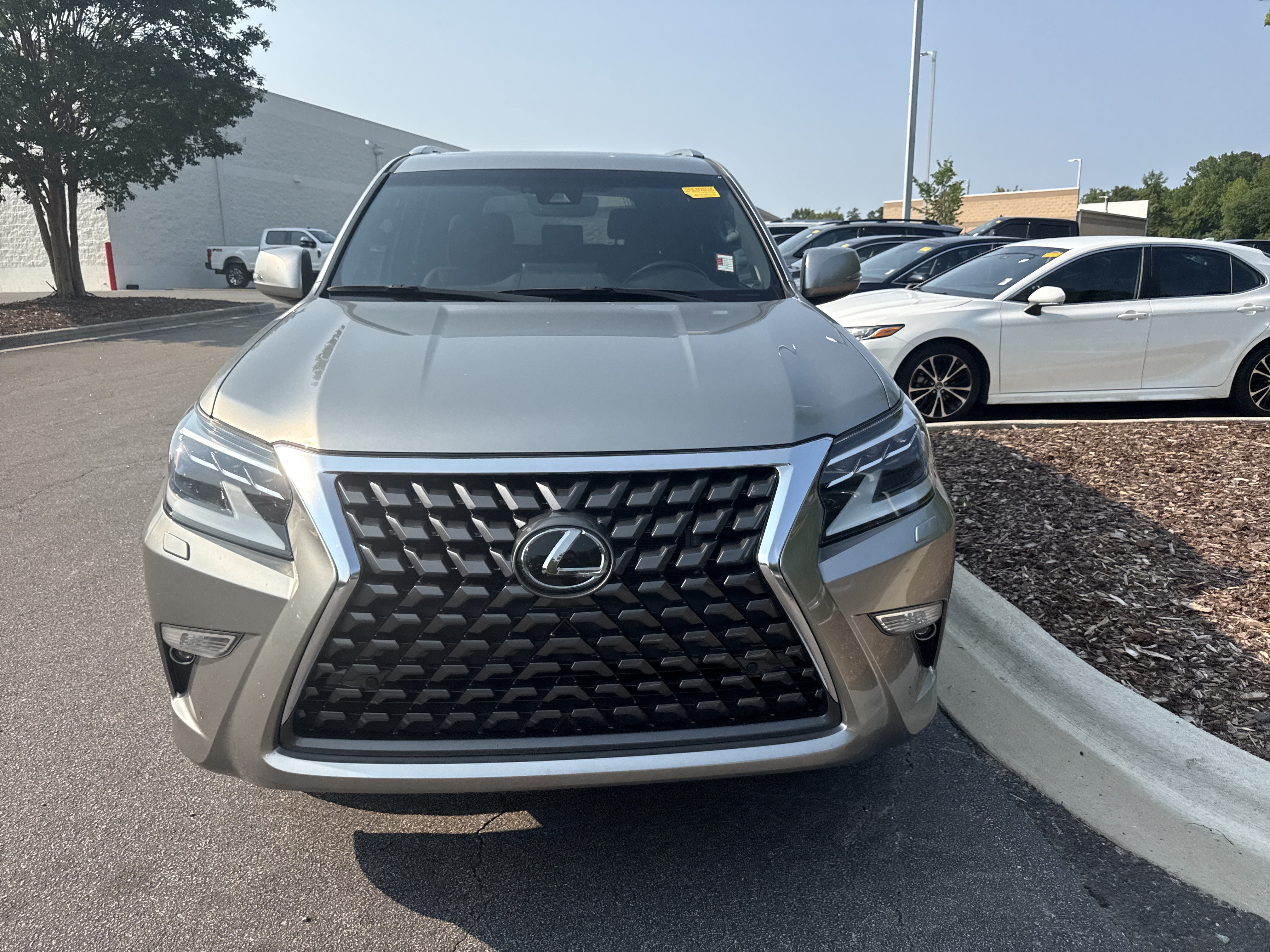 Used 2022 Lexus GX 460 Premium w/ Premium Package AWD/4WD image 38
