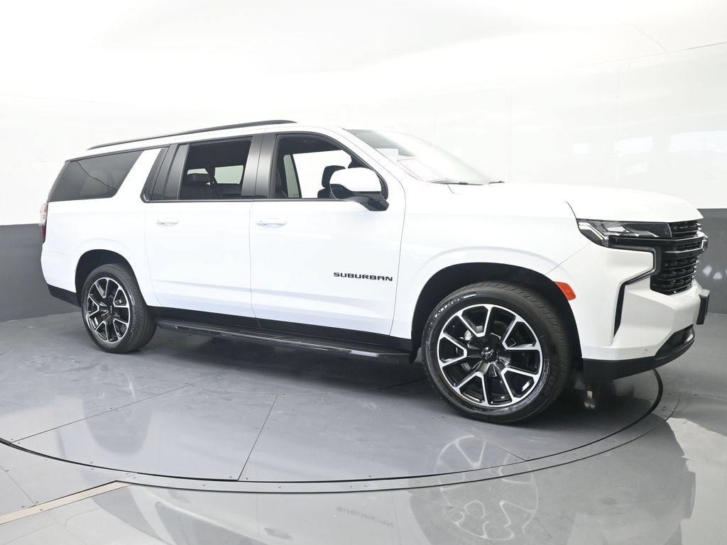 Used 2024 Chevrolet Suburban RST RWD image 8