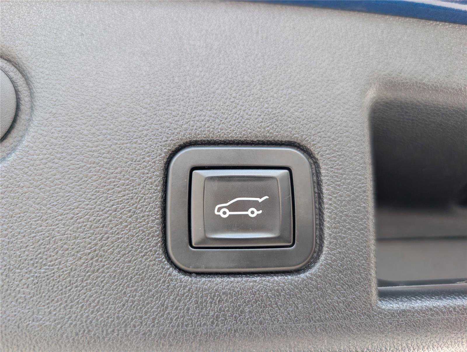 Used 2019 Chevrolet Equinox Premier AWD/4WD image 14