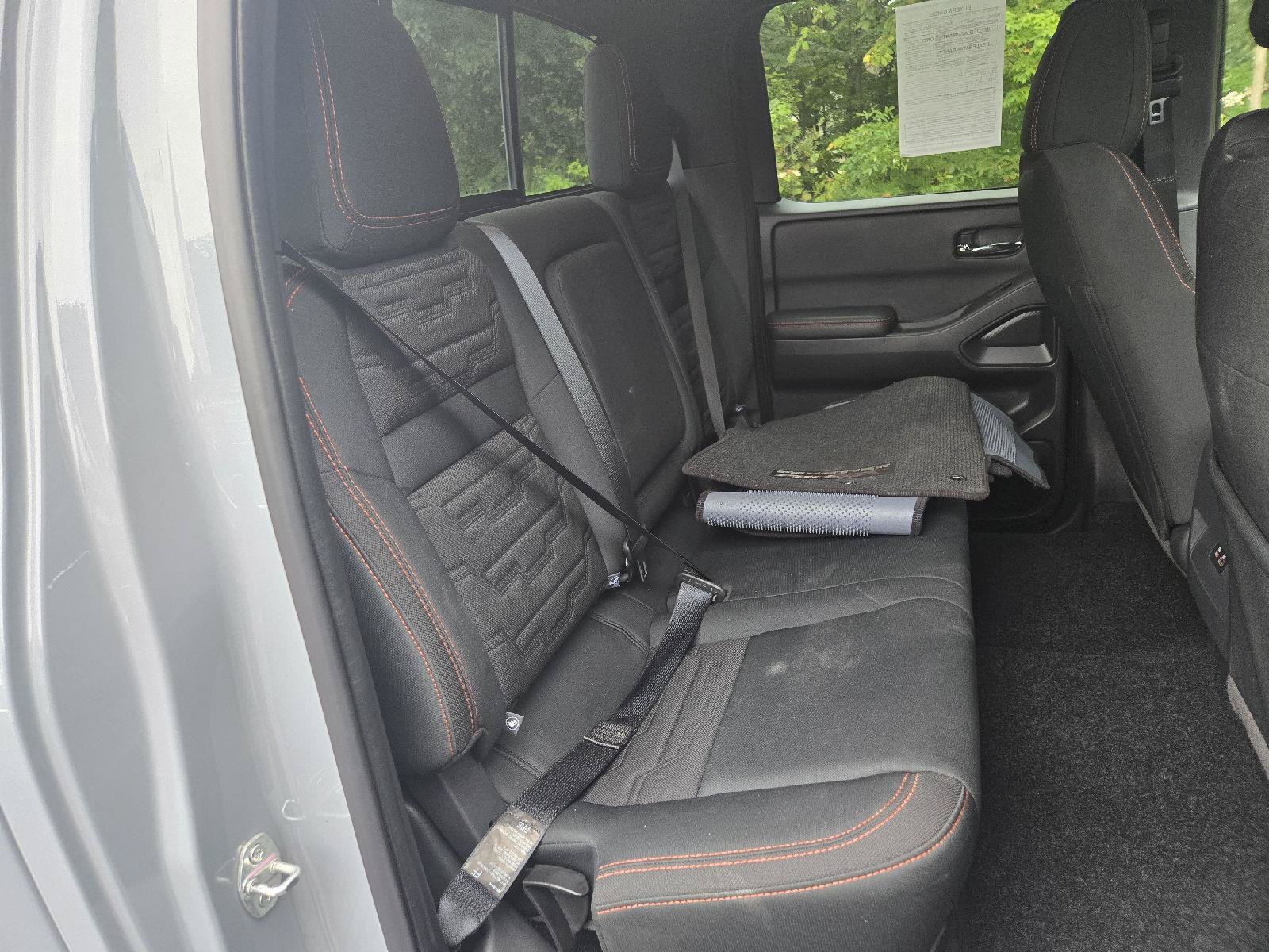 Used 2025 Nissan Frontier PRO-4X AWD/4WD image 27