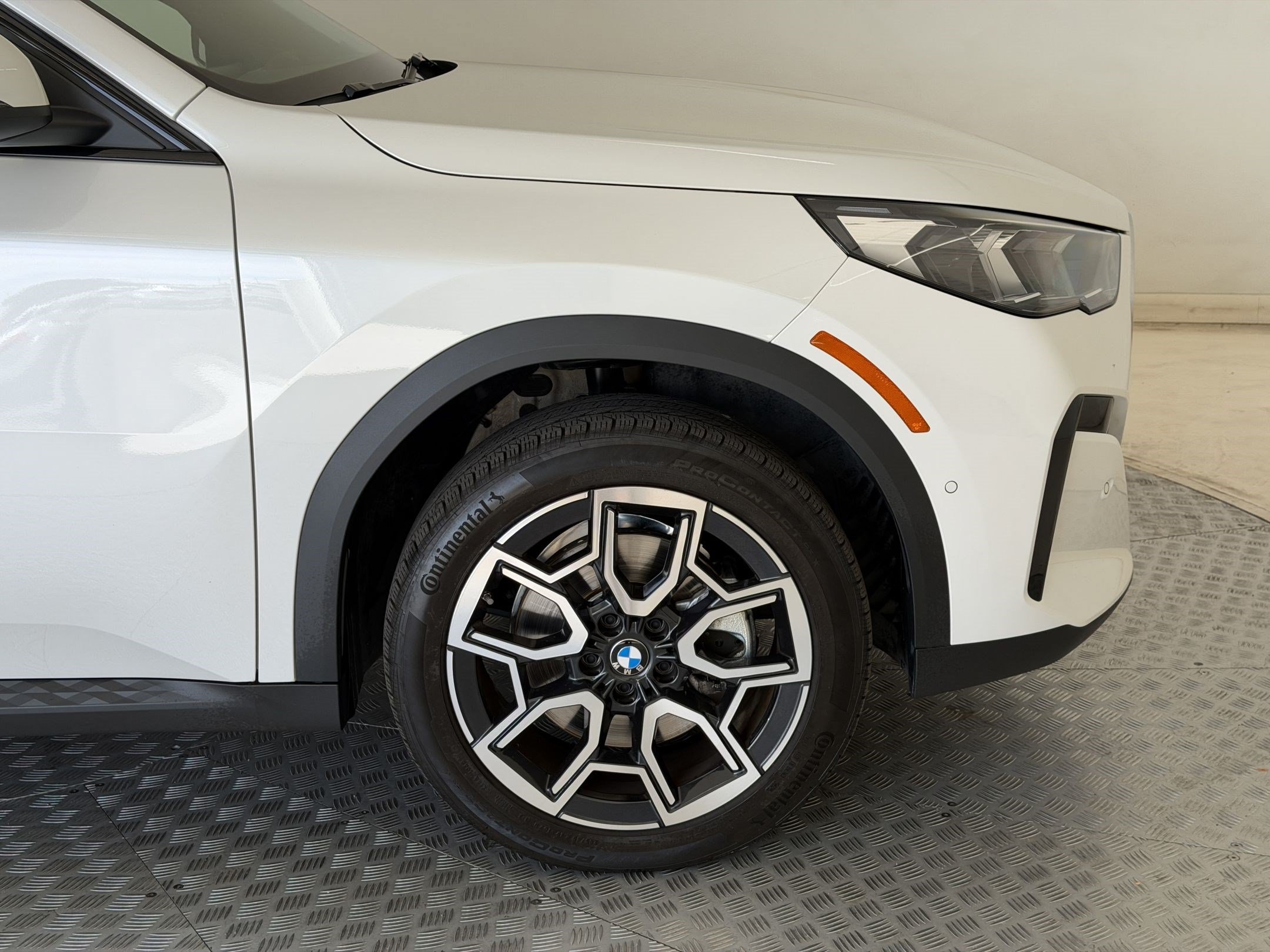 Used 2026 BMW X2 xDrive28i w/ Technology Package AWD/4WD image 13