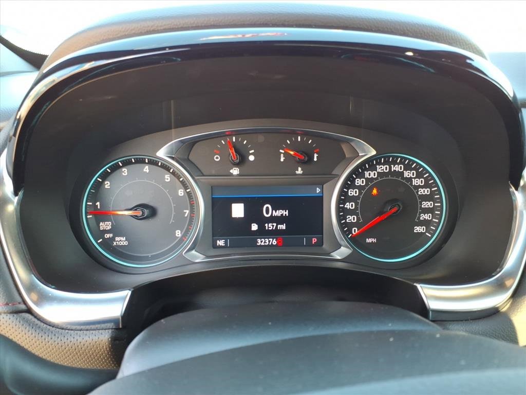 Used 2023 Chevrolet Traverse RS image 21