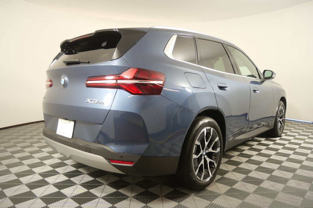 Certified 2026 BMW X3 xDrive30i AWD/4WD image 4