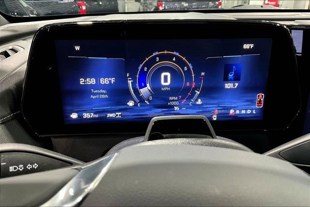 Certified 2024 Chevrolet Traverse Z71 w/ Enhanced Driving Package AWD/4WD image 11
