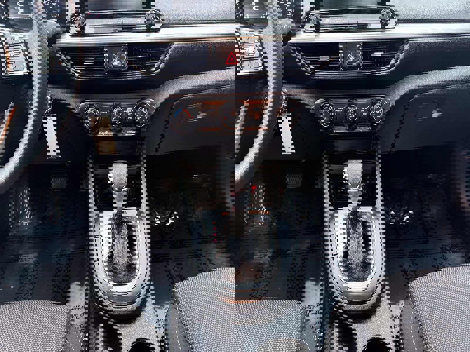 Used 2024 Kia Forte LXS w/ LXS Technology Package image 11