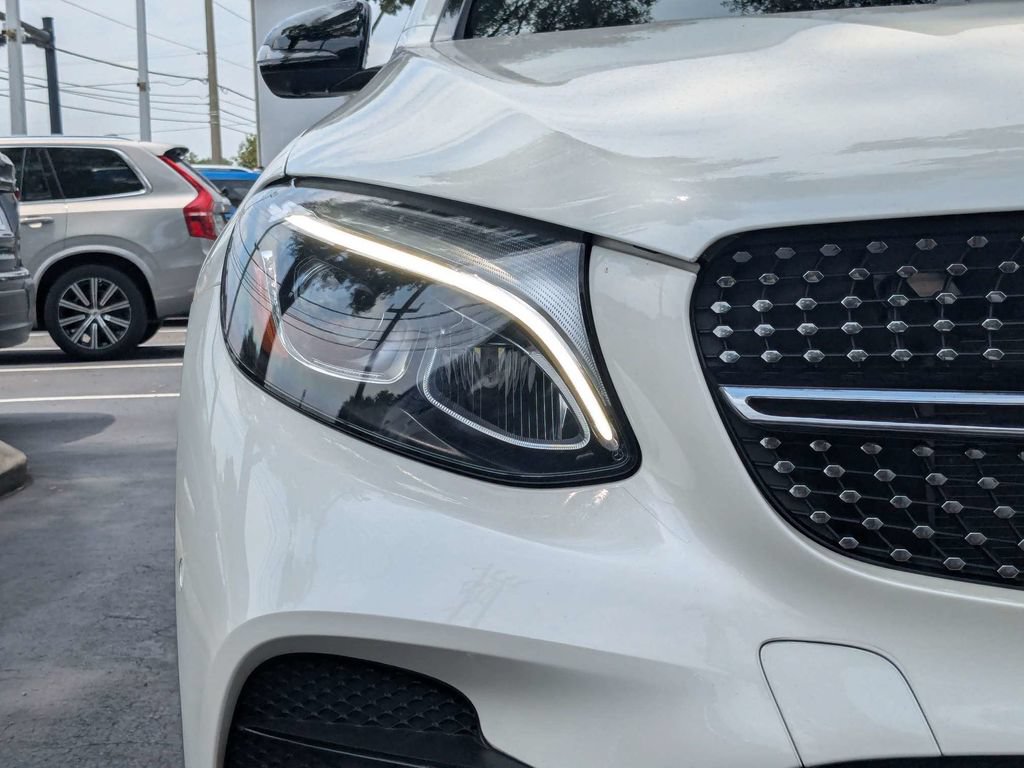 Used 2019 Mercedes-Benz GLC 43 AMG 4MATIC image 10