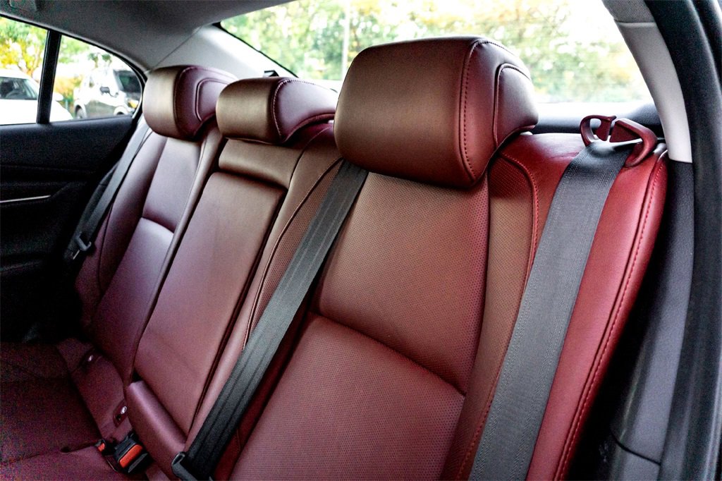 Used 2025 MAZDA MAZDA3 s image 26