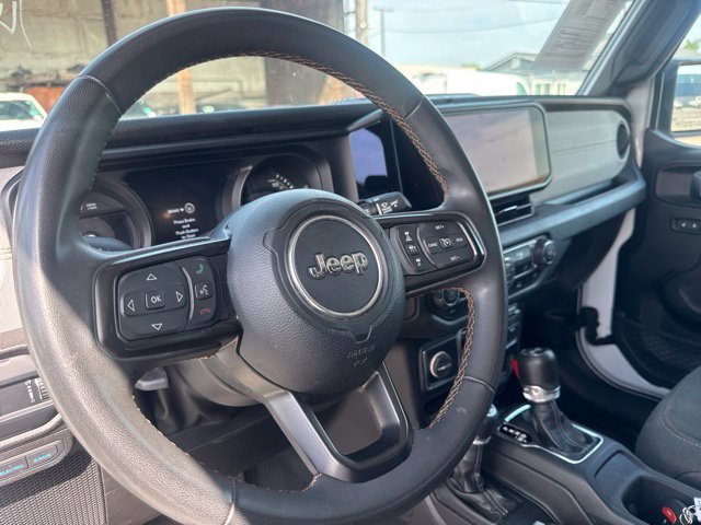 Used 2024 Jeep Wrangler Unlimited AWD/4WD image 10