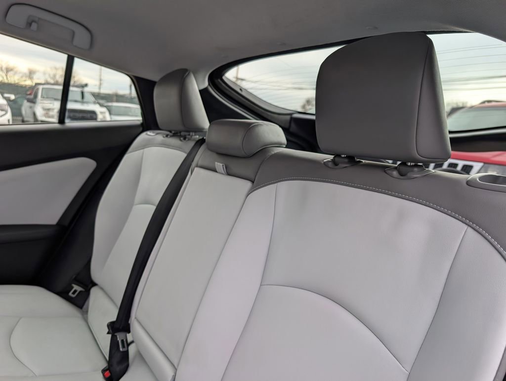 Used 2021 Toyota Prius Prime XLE w/ Carpet Mat Package (TMS) image 12