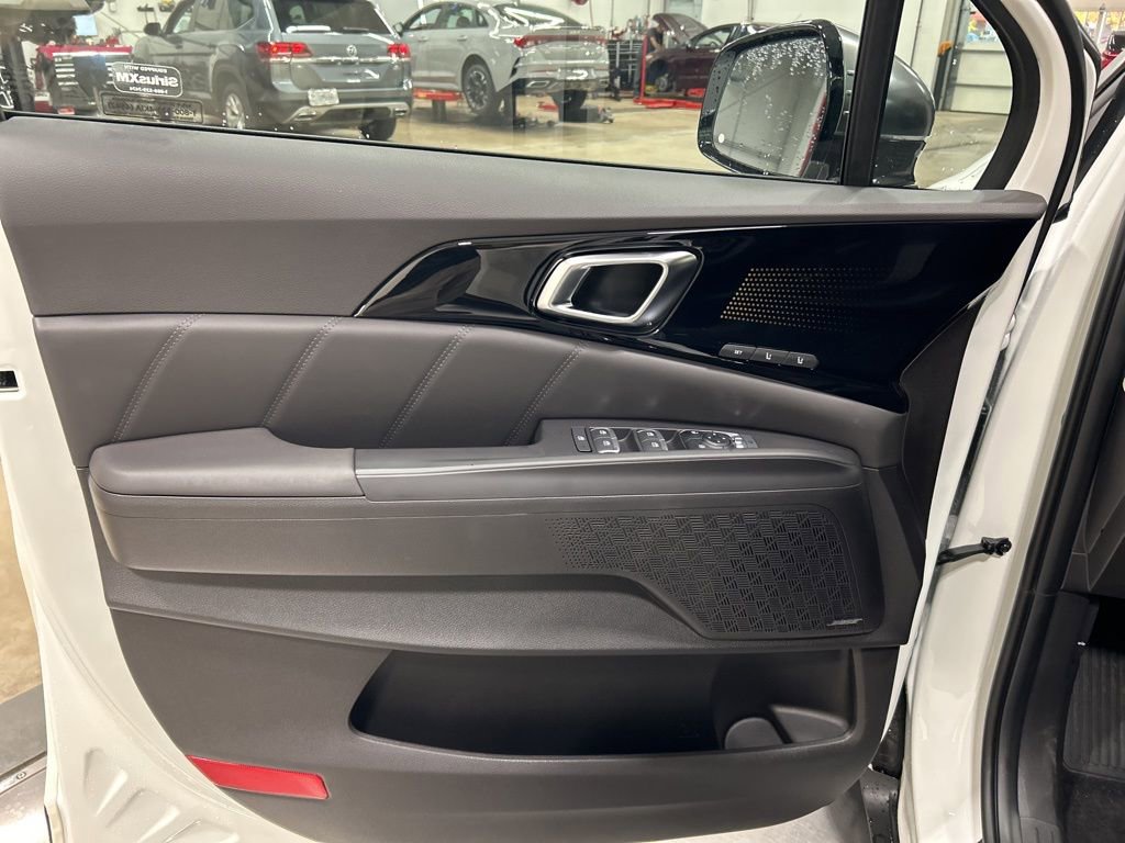 New 2026 Kia Carnival SX Prestige FWD image 11