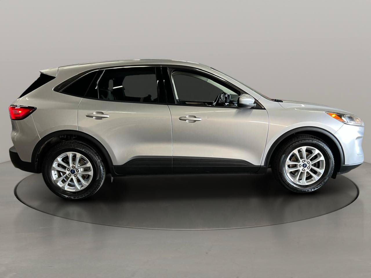 Used 2020 Ford Escape SE FWD image 7
