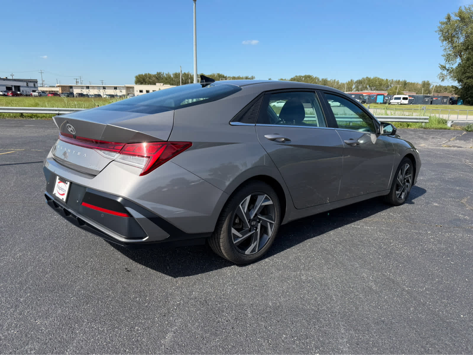 Used 2024 Hyundai Elantra Limited FWD image 8