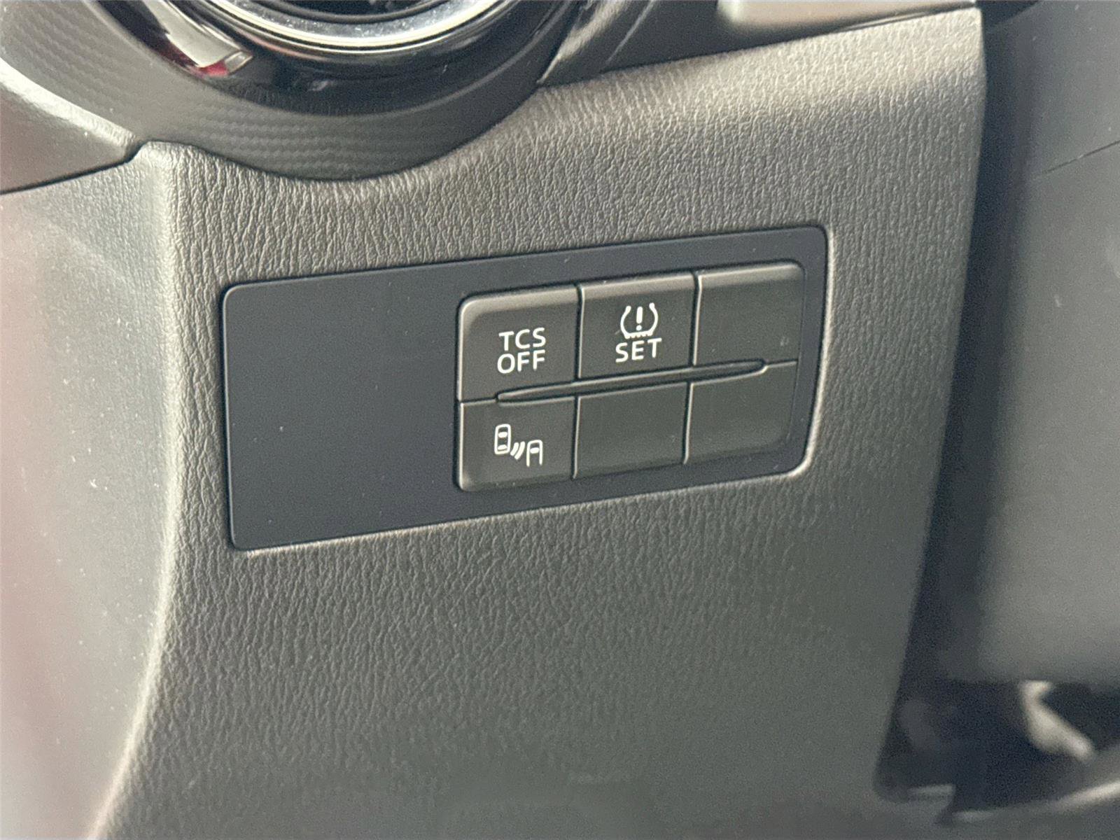 Used 2016 MAZDA CX-3 Grand Touring image 16