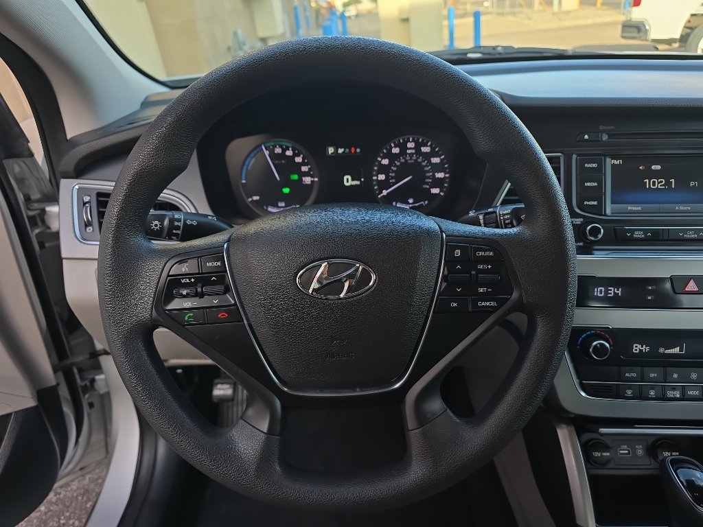 Used 2016 Hyundai Sonata SE image 14