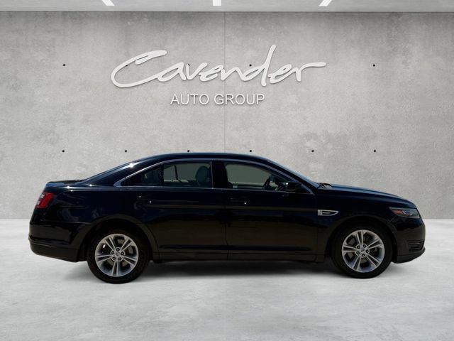 Used 2016 Ford Taurus SEL image 17