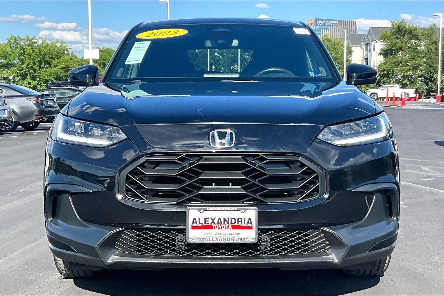 Used 2023 Honda HR-V Sport image 3