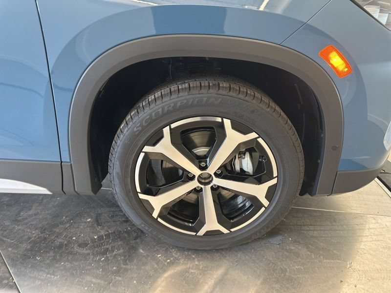 New 2026 Volkswagen Tiguan SE AWD/4WD image 24