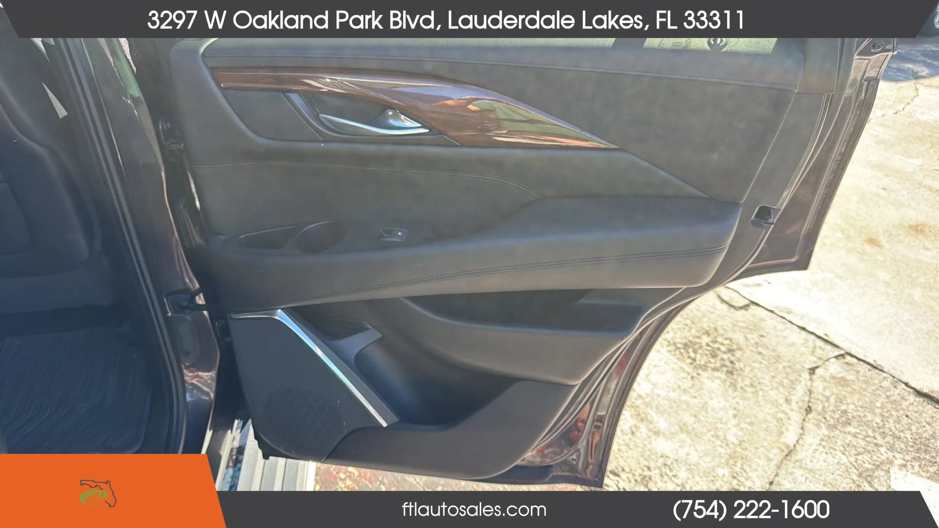 Used 2015 Cadillac Escalade Premium RWD image 44