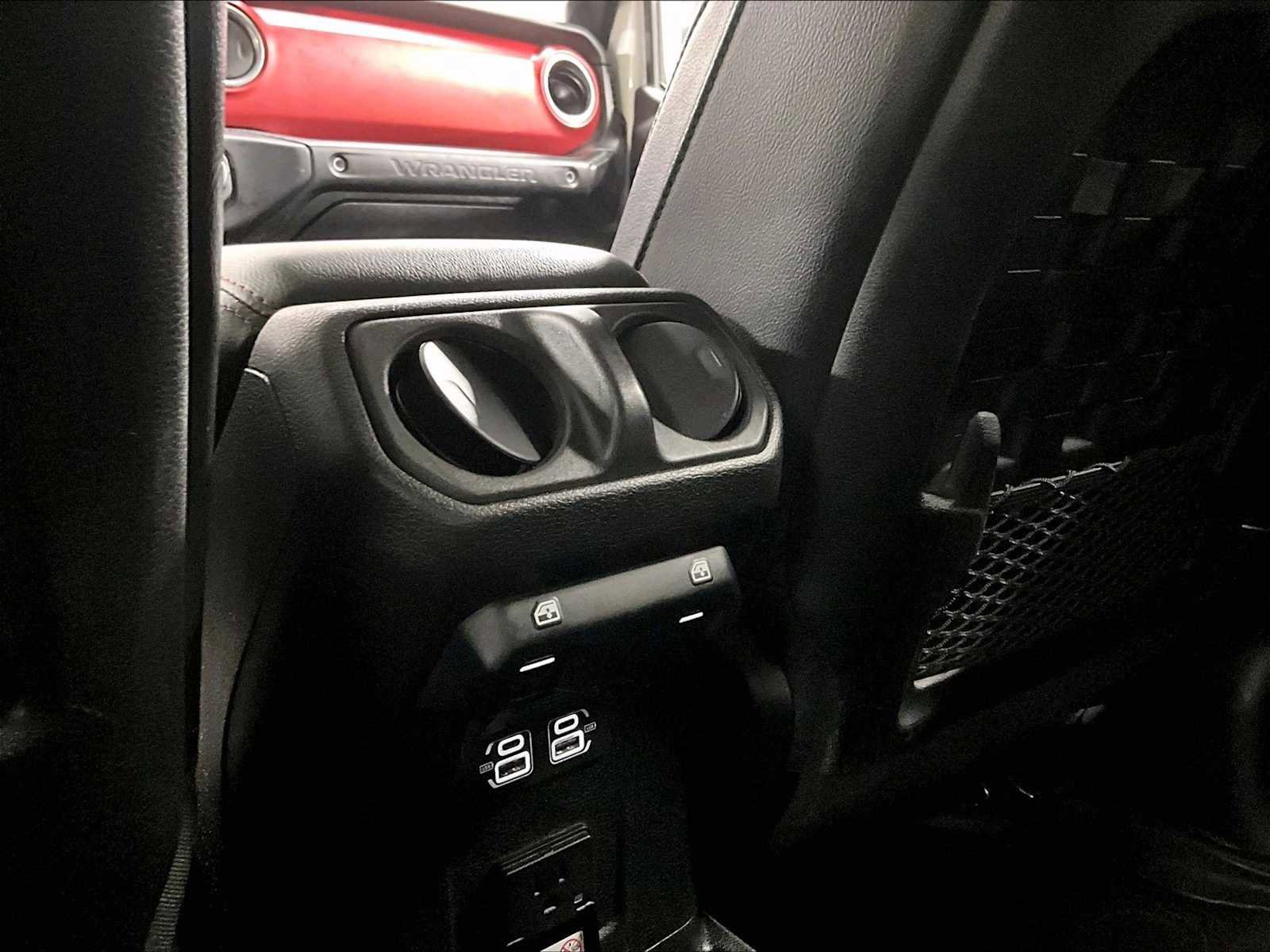 Used 2022 Jeep Wrangler Unlimited Rubicon w/ Xtreme Recon 35" Tire Package image 26