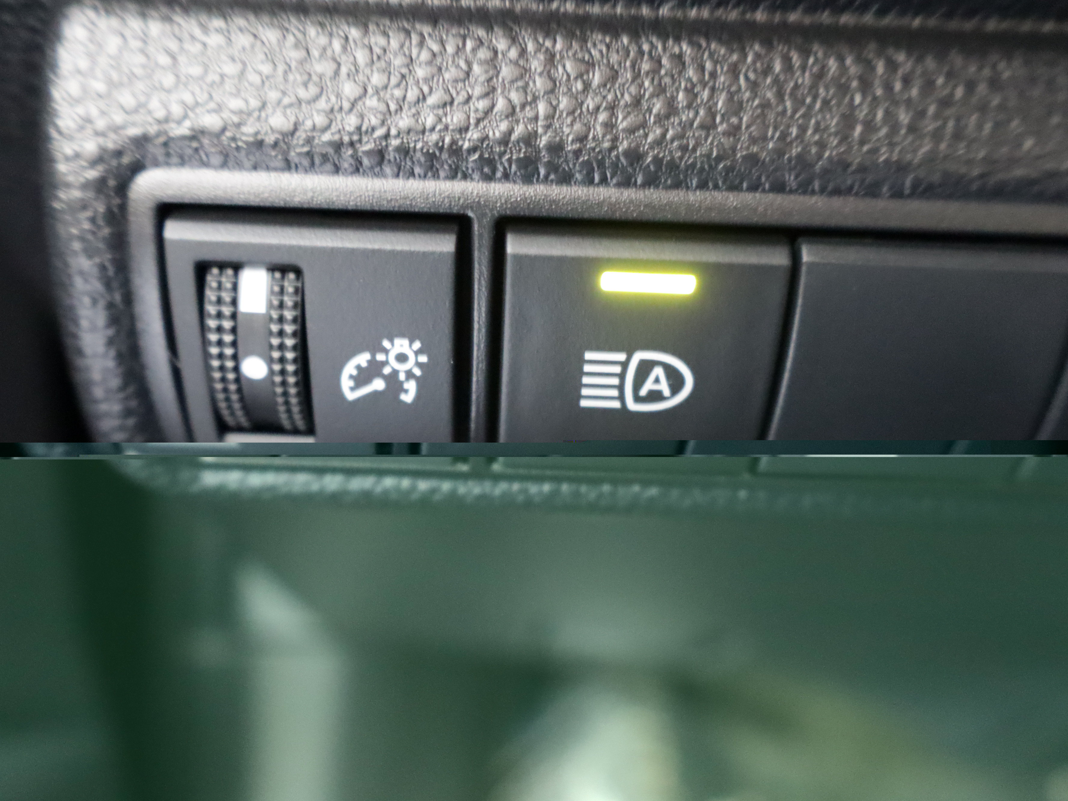 Used 2023 Toyota Corolla LE w/ Carpet Mat Package (TMS) FWD image 18