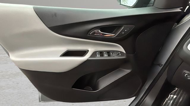 Used 2024 Chevrolet Equinox LS w/ LS Convenience Package FWD image 17