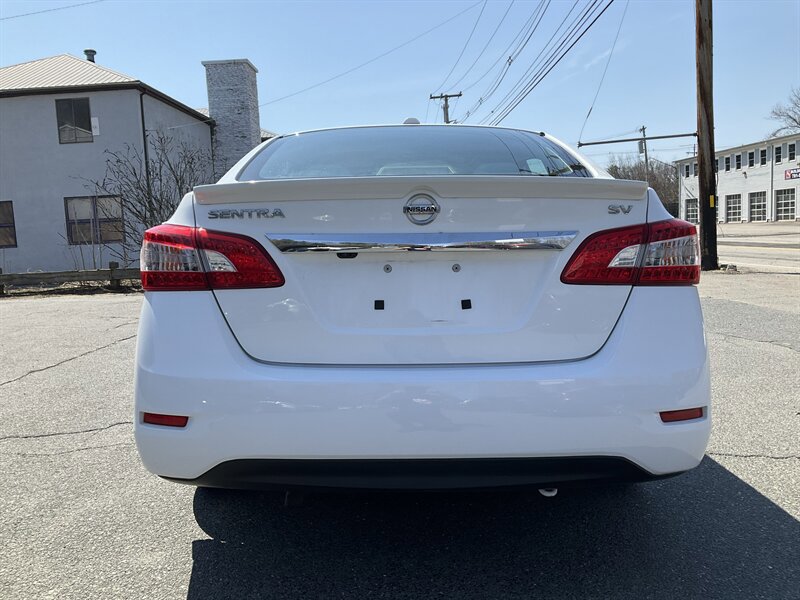 Used 2015 Nissan Sentra SV w/ Style Package FWD image 6