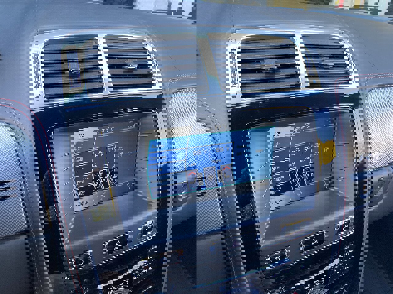 Used 2014 Jaguar XKR R image 24