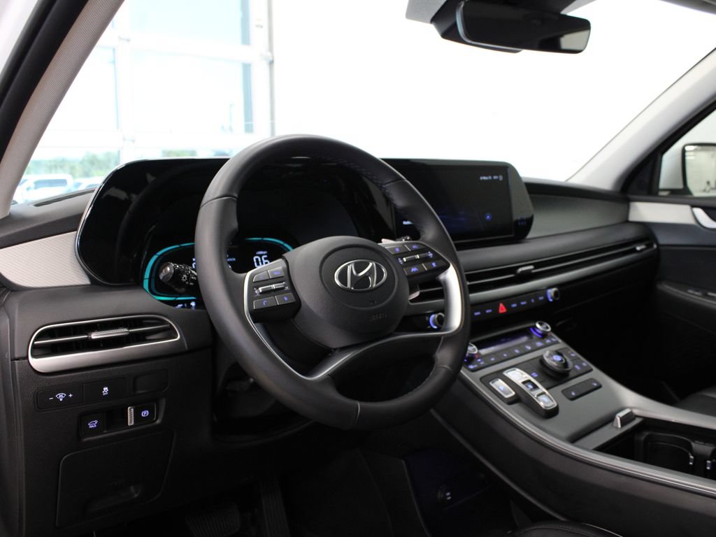 Used 2025 Hyundai Palisade XRT FWD image 13