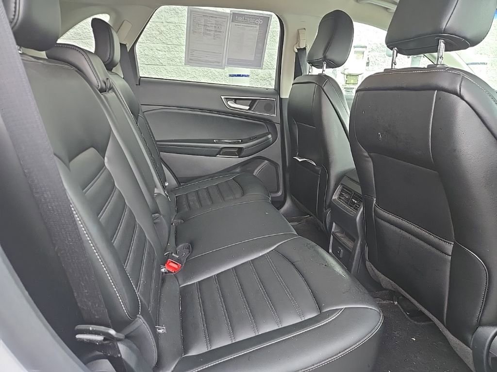 Used 2020 Ford Edge SEL w/ Cold Weather Package image 10