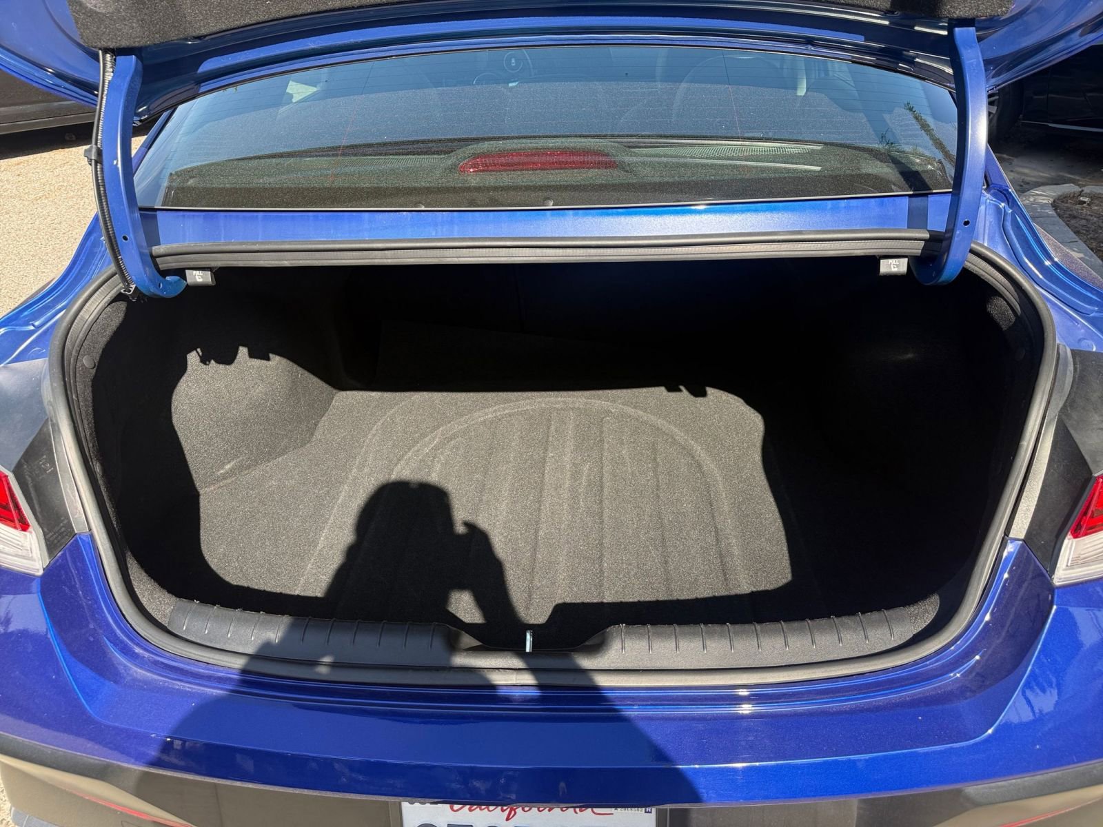 Used 2025 Hyundai Elantra Limited image 30