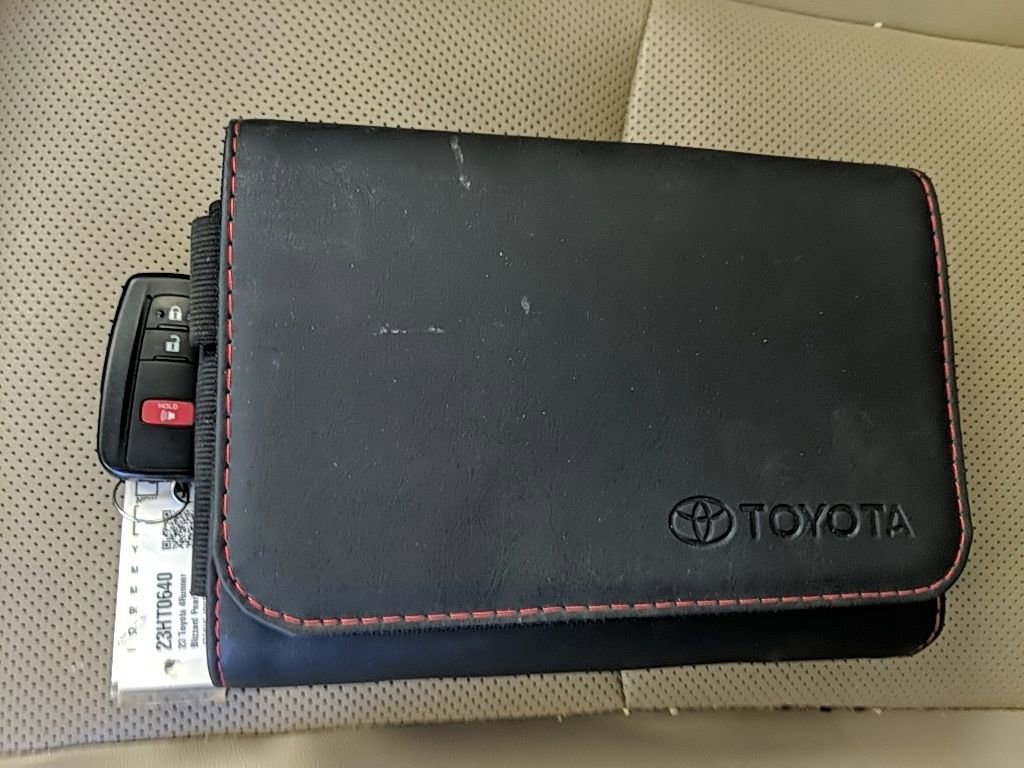 Used 2023 Toyota 4Runner Limited image 30