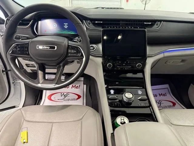 Used 2022 Jeep Grand Cherokee Overland image 17