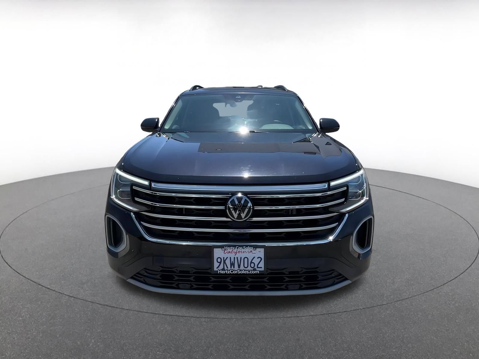 Used 2024 Volkswagen Atlas SE image 4