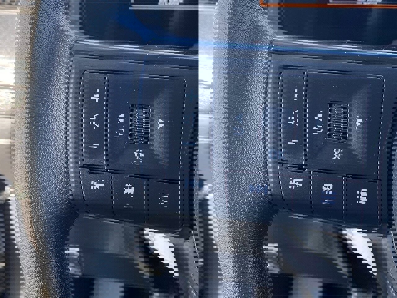 New 2026 Nissan Kicks SV w/ Cold Weather Package image 31