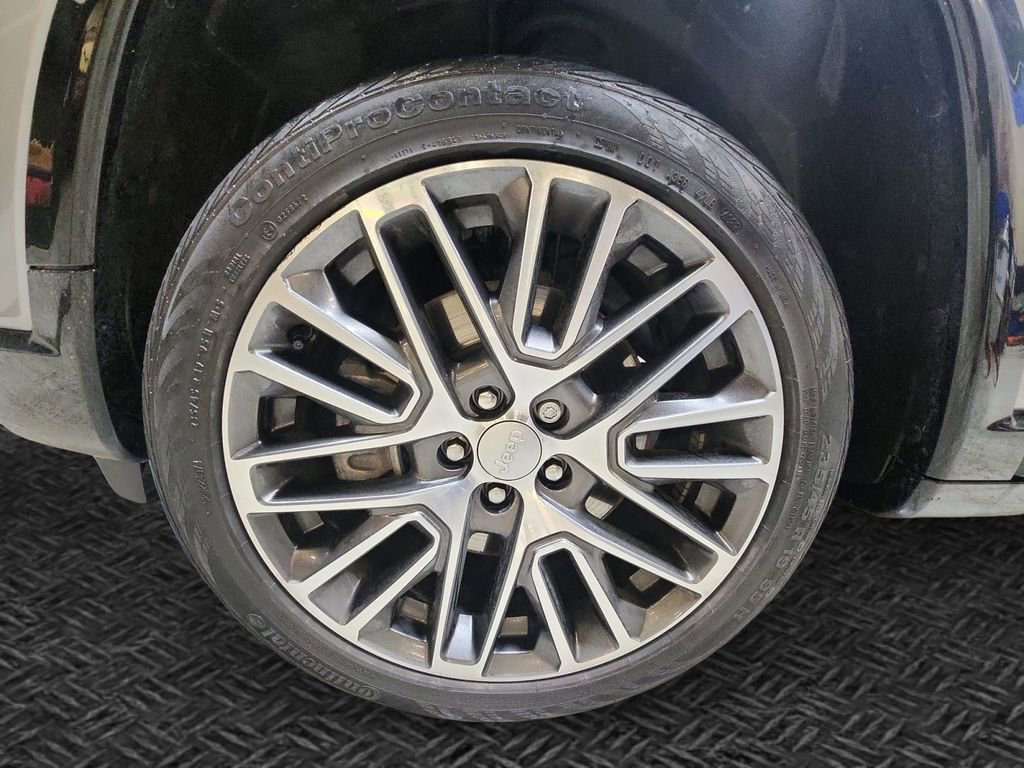 Used 2023 Jeep Compass Limited w/ Elite Group AWD/4WD image 10