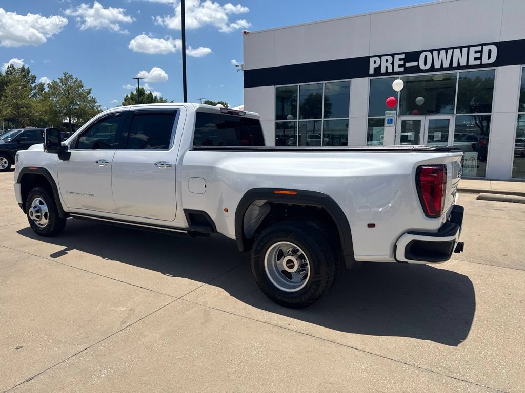 Used 2023 GMC Sierra 3500 Denali w/ Denali Ultimate Package AWD/4WD image 7