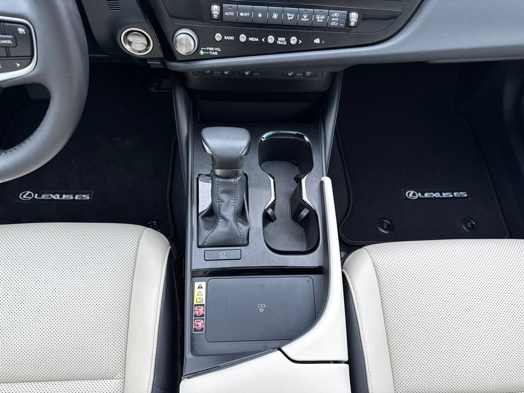 Certified 2023 Lexus ES 250 w/ Premium Package AWD/4WD image 23