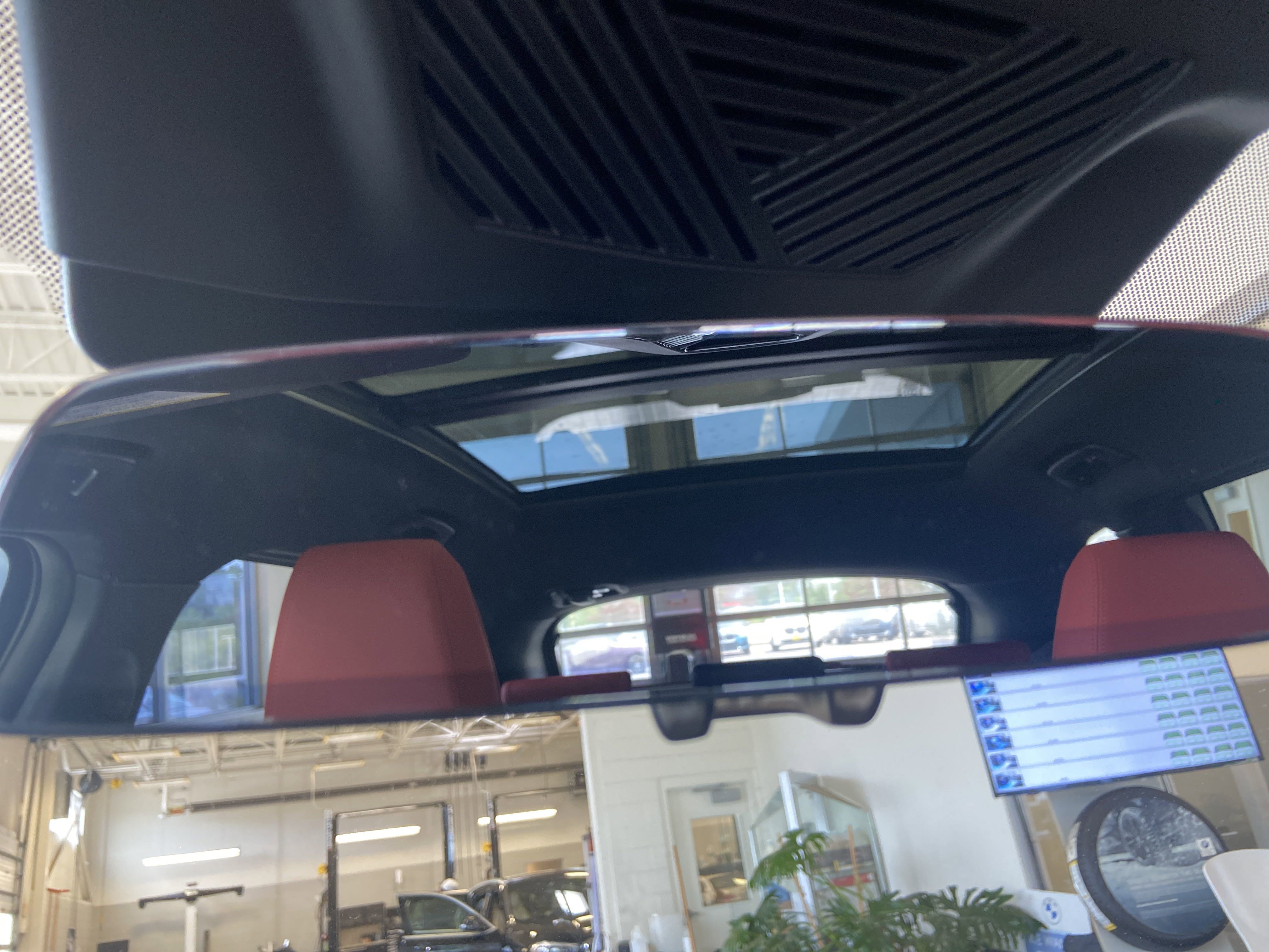 Used 2025 BMW X1 xDrive28i w/ Technology Package image 28