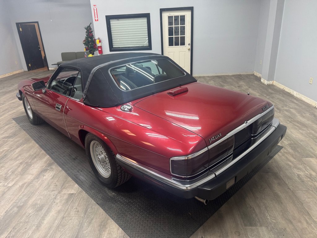 Used 1992 Jaguar XJS V12 Convertible RWD image 12