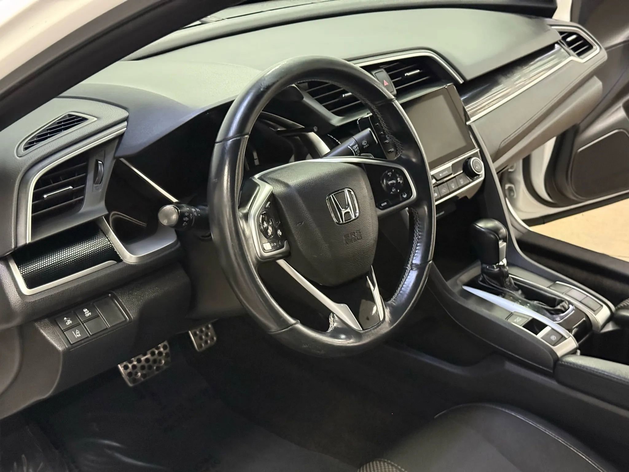 Used 2019 Honda Civic Sport image 10