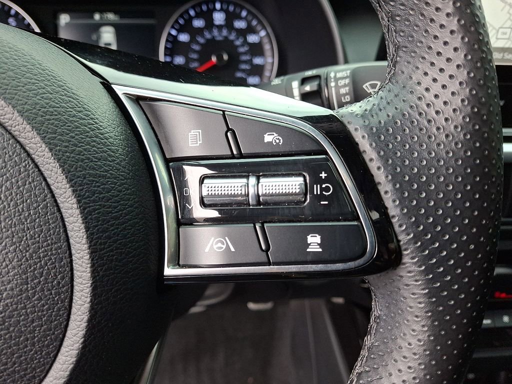 Used 2023 Kia Forte GT-Line w/ GT-Line Premium Package image 21