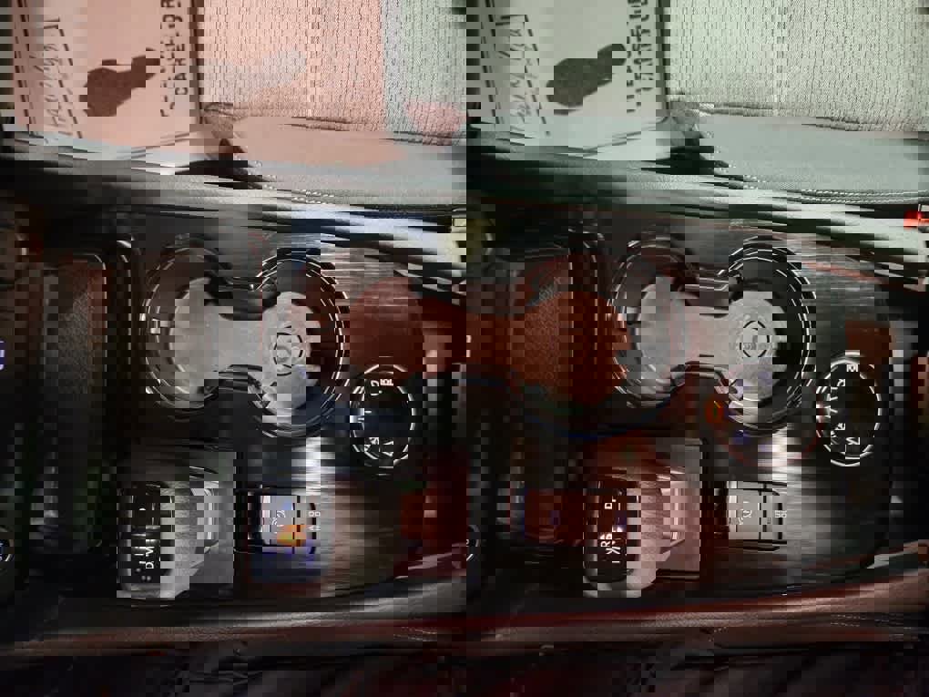 Used 2023 Nissan Rogue SV image 23