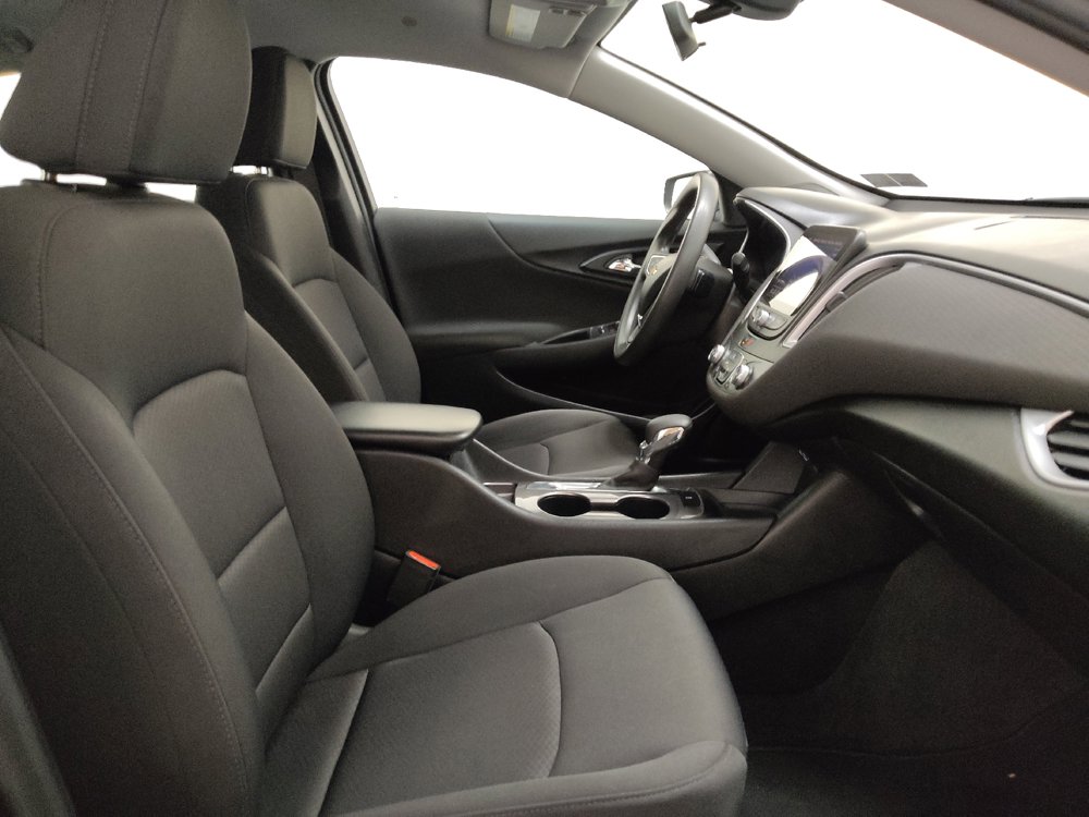 Used 2021 Chevrolet Malibu LS FWD image 21
