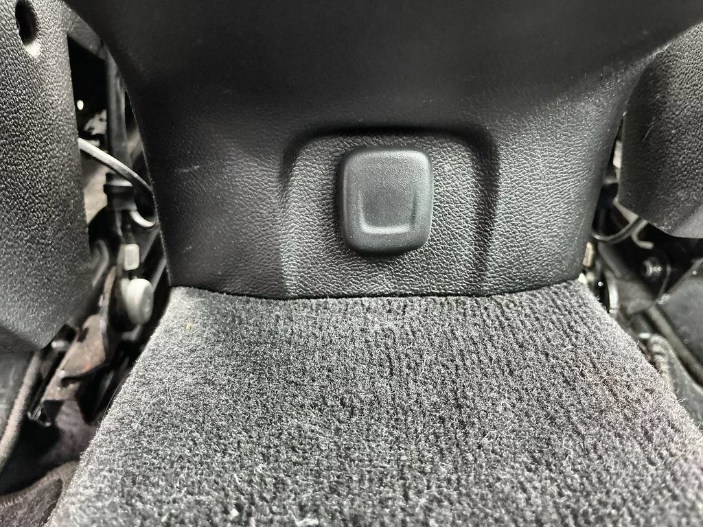 Certified 2016 Chevrolet Impala LT w/ Convenience Package FWD image 19