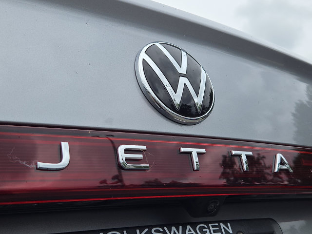 Certified 2026 Volkswagen Jetta SE w/ Black Wheel Package FWD image 31