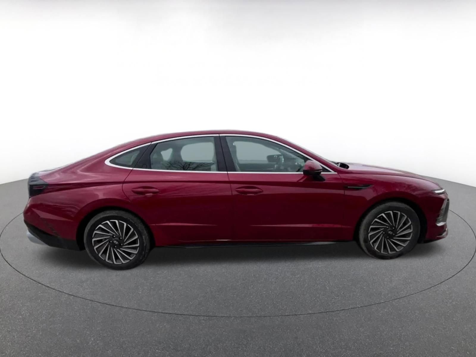 Used 2025 Hyundai Sonata SEL image 16